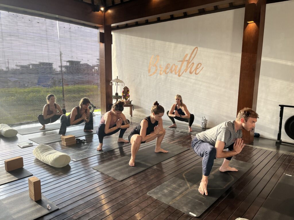 Loka Yoga School
